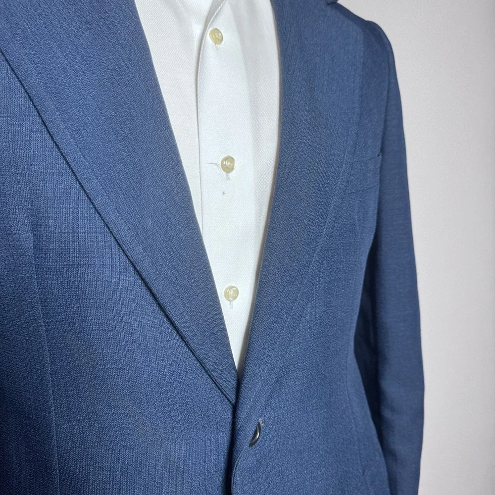 1970s Haspel Suit Mens 38R 32W Blue Textured 2-Button Notch‎ Lapel Vintage USA